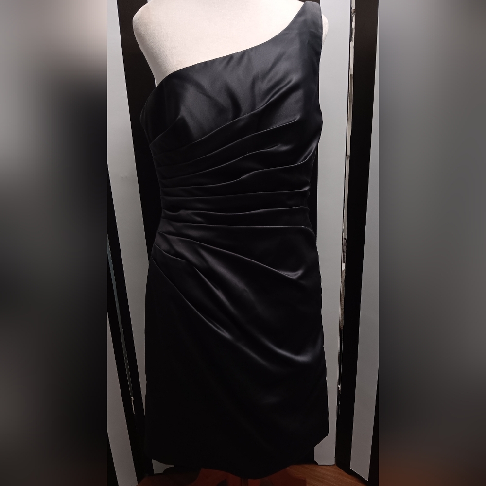 Gray One-Shoulder Dress - Picture 7 of 11